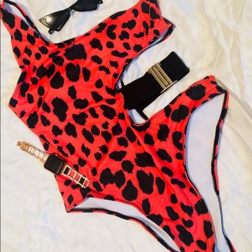 one piece swimsuit